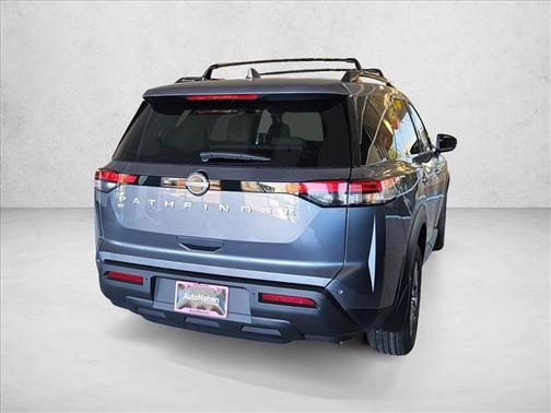 2025 Nissan Pathfinder SV FWD