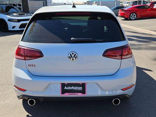 2020 Volkswagen Golf GTI 2.0T SE DSG