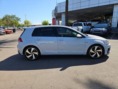 2020 Volkswagen Golf GTI 2.0T SE DSG
