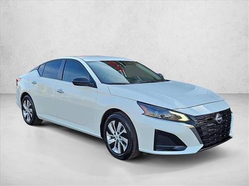 2025 Nissan Altima S FWD