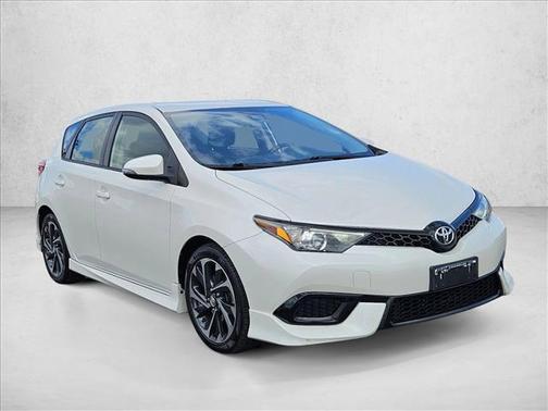 Blizzard Pearl 2017 Toyota Corolla iM Base