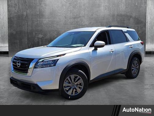 2025 Nissan Pathfinder SV FWD