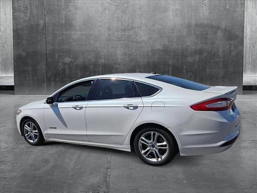 2016 Ford Fusion Hybrid Titanium
