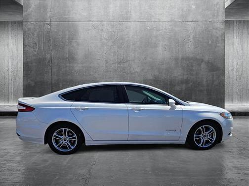 2016 Ford Fusion Hybrid Titanium