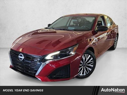 2025 Nissan Altima SV FWD