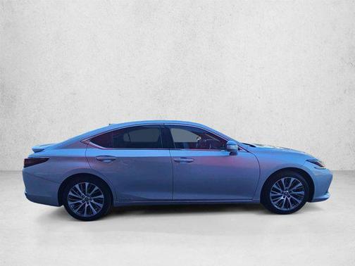 Silver Lining Metallic 2020 Lexus ES 300h Base
