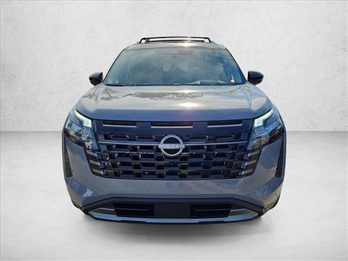 Boulder Gray Pearl/Super Black 2026 Nissan Pathfinder Platinum