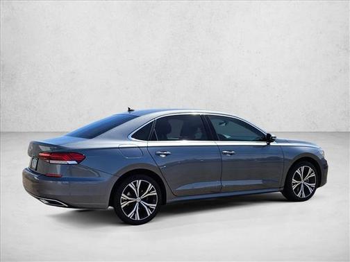 2022 Volkswagen Passat 2.0T SE