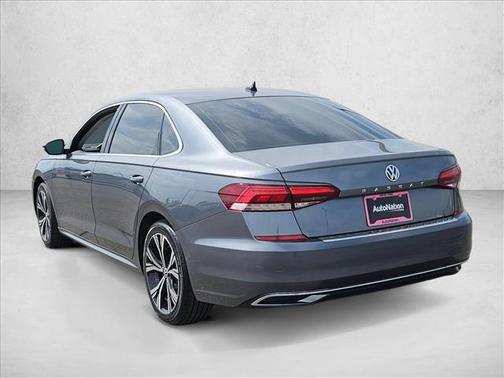 2022 Volkswagen Passat 2.0T SE