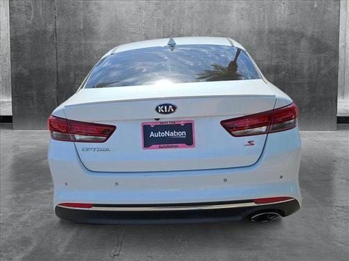 2018 Kia Optima S