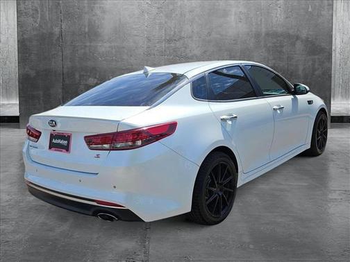 2018 Kia Optima S
