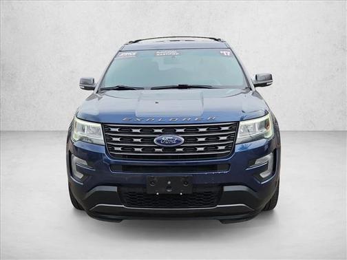 Blue Jeans Metallic 2017 Ford Explorer XLT