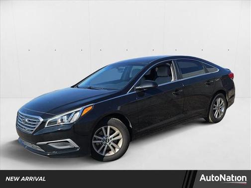 2017 Hyundai SONATA SE