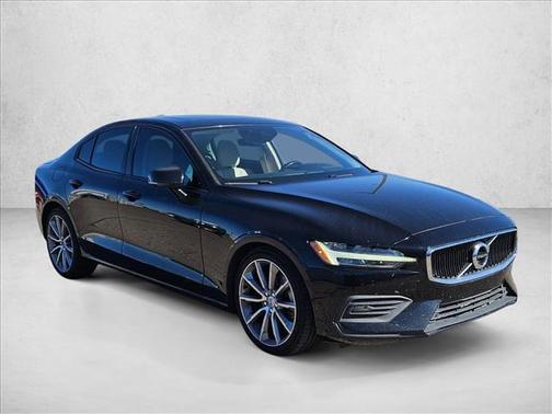 2019 Volvo S60 T5 Momentum