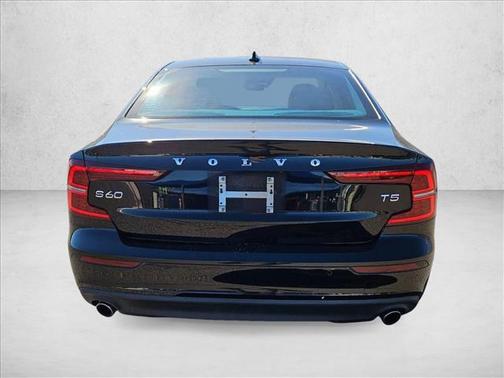 2019 Volvo S60 T5 Momentum