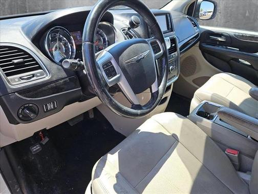2012 Chrysler Town & Country Touring