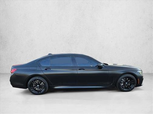 2022 BMW 750 i xDrive