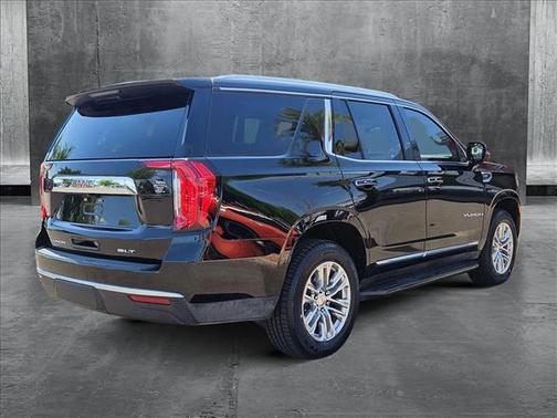 2022 GMC Yukon SLT
