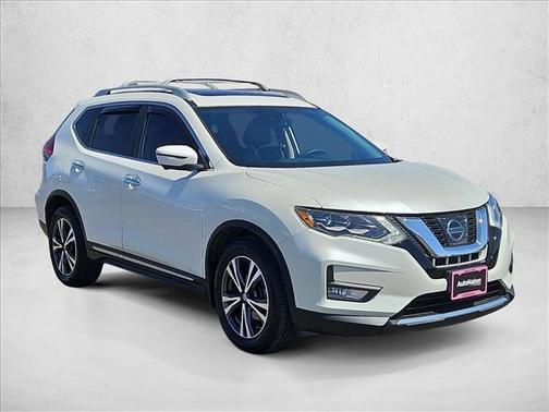 Pearl White 2017 Nissan Rogue SL