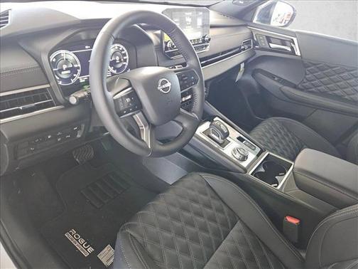 Alpine Frost 2026 Nissan Rogue Platinum