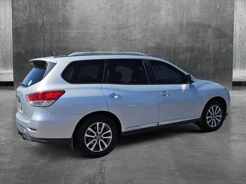 2015 Nissan Pathfinder SL
