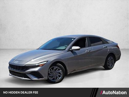 Fluid Metal 2024 Hyundai ELANTRA SEL