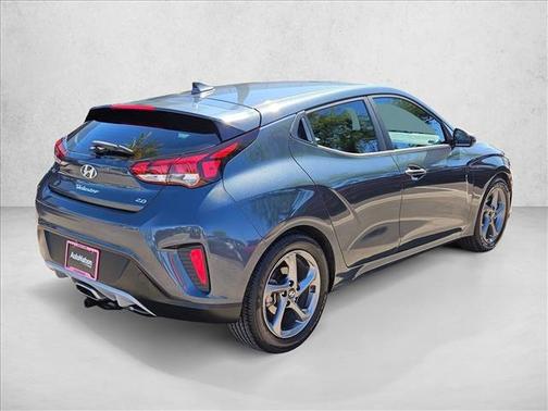 2019 Hyundai Veloster 2