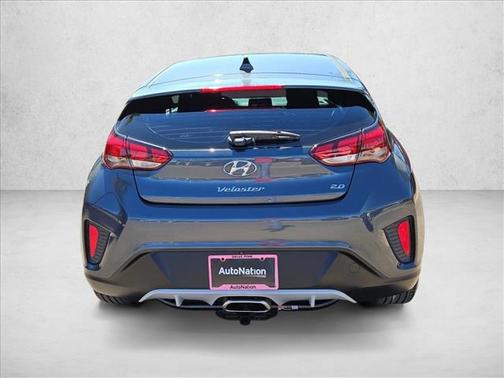 2019 Hyundai Veloster 2