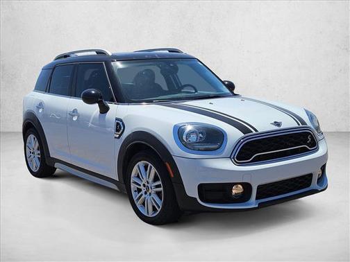 Light White 2019 MINI Countryman Cooper S