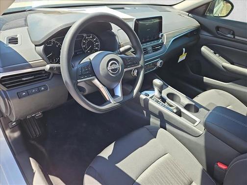 Pearl White Tricoat 2026 Nissan Altima SV FWD