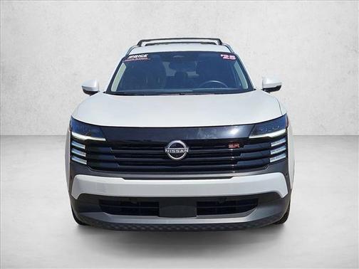 Aspen White Tricoat 2025 Nissan Kicks SR