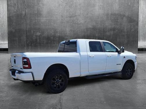 2024 RAM 2500 Laramie Crew Cab 4x4 6'4' Box