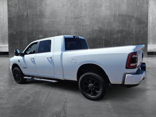 2024 RAM 2500 Laramie Crew Cab 4x4 6'4' Box