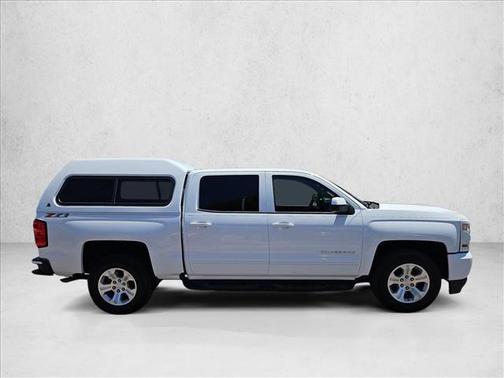 Summit White 2018 Chevrolet Silverado 1500 2LT
