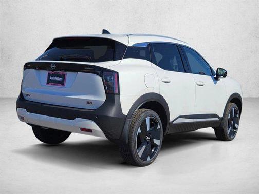 Aspen White Tricoat 2026 Nissan Kicks SR