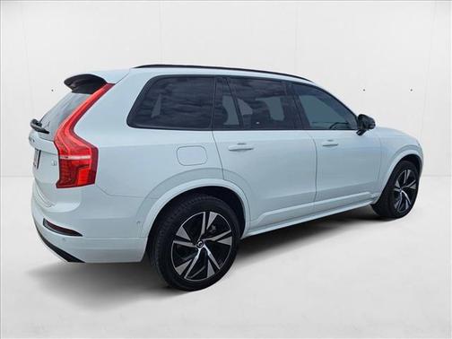 2022 Volvo XC90 Recharge Plug-In Hybrid T8 R-Design 7 Passenger