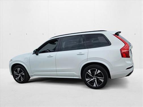 2022 Volvo XC90 Recharge Plug-In Hybrid T8 R-Design 7 Passenger