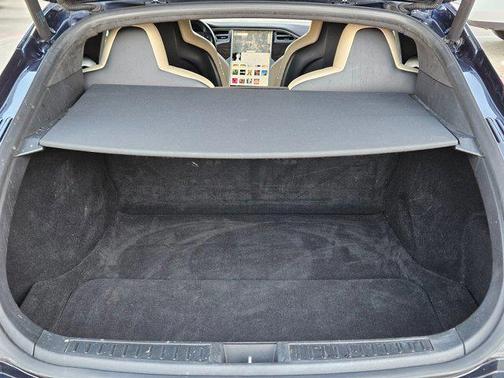 2015 Tesla Model S 85D