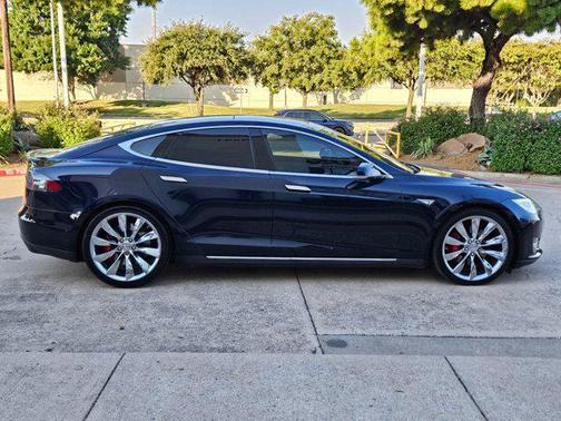 2015 Tesla Model S 85D