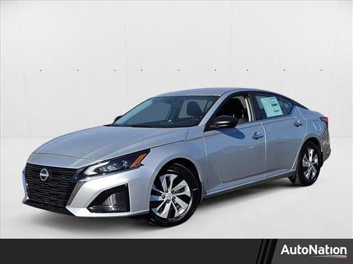 2025 Nissan Altima S FWD