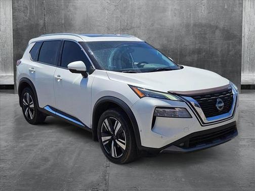 2022 Nissan Rogue SL