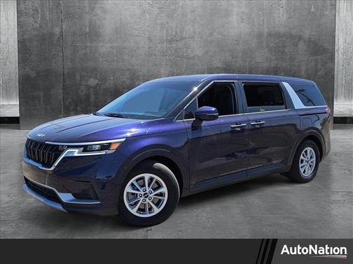 2024 Kia Carnival LX