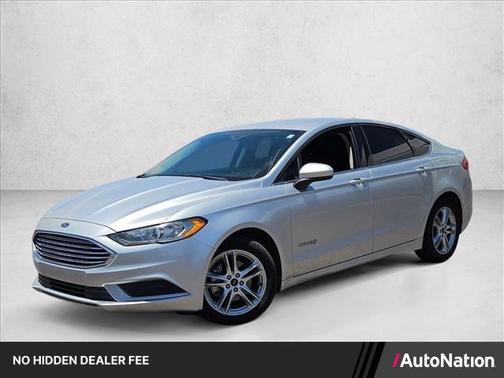 Ingot Silver Metallic 2018 Ford Fusion Hybrid SE