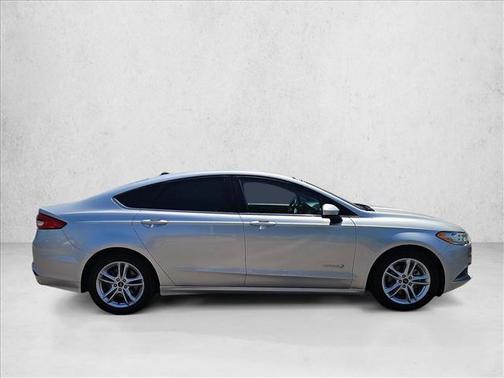 Ingot Silver Metallic 2018 Ford Fusion Hybrid SE