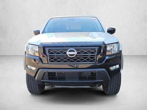 Glacier White 2024 Nissan Frontier SV