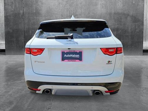 2018 Jaguar F-PACE S