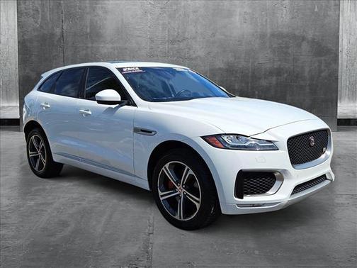 2018 Jaguar F-PACE S