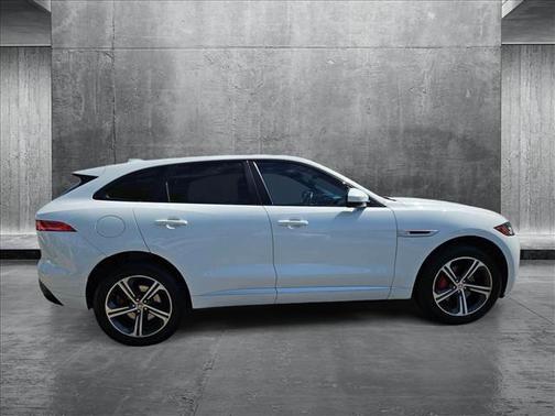 2018 Jaguar F-PACE S