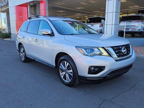 2020 Nissan Pathfinder SL 2WD
