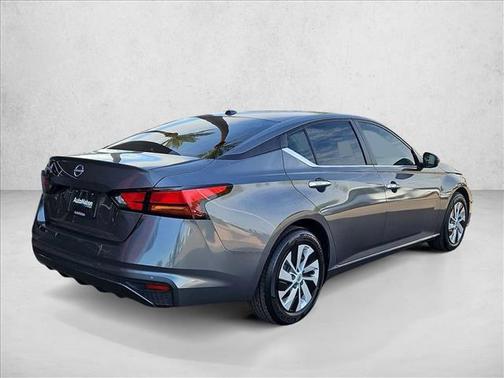 2025 Nissan Altima S FWD